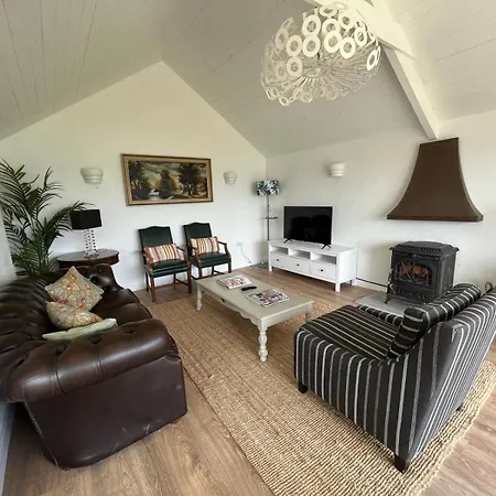 Pier With Private Water Access To Colla Pier