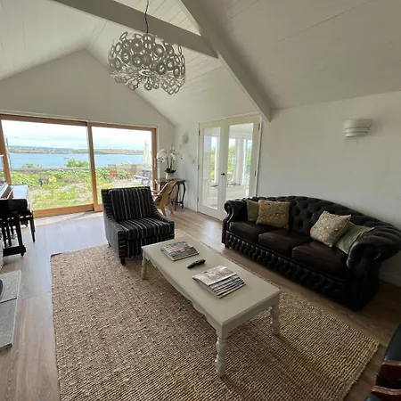 Pier With Private Water Access To Colla Pier *